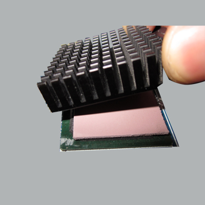 導熱(rè)矽膠墊(nian)片