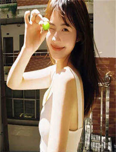《美女脱十八岁以下的内衣-极品肌肉军警h文》