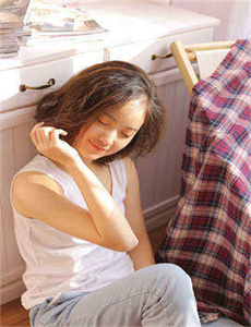 《长篇YIN荡乱岳合集-无颜之月带翻译樱花中文翻译》
