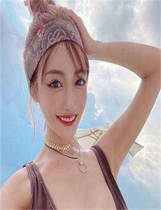 《白白嫩嫩又小又紧-蜜桃成熟33d完整版》